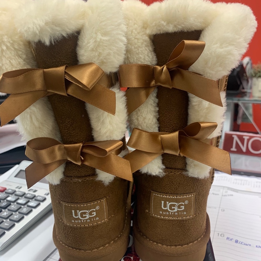 Bailey Bows Ugg’s